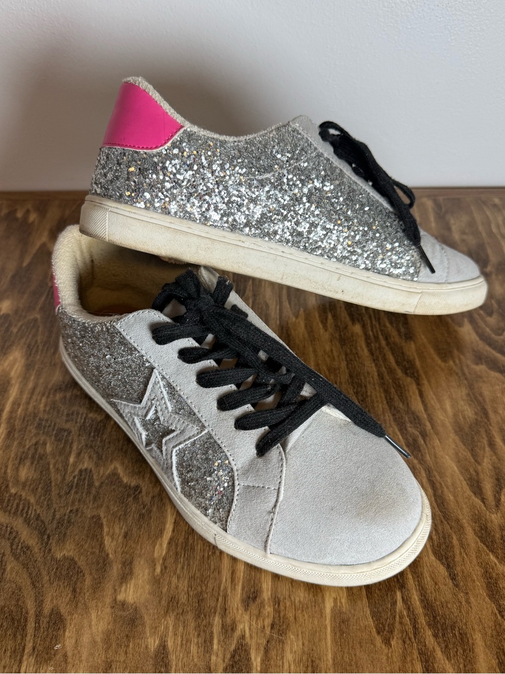 torrid Silver Glitter Low-Top Sneakers with Pink Heel wide width - Picture 2 of 6